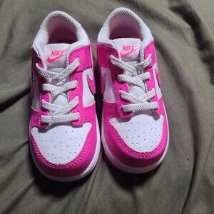 Pink and white toddler dunks